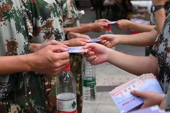 8f37e22d51e74e73defff4eb5298065 8f37e22d51e74e73defff4eb5298065